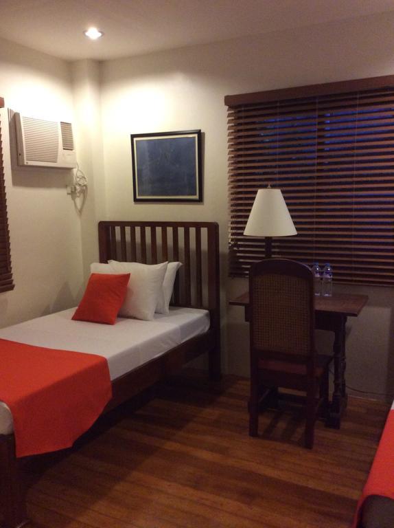 Casa Roces Bed & Breakfast Legazpi Phòng bức ảnh